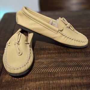 Moosehide Moccasins Woman’s 11 Laurentian Chief Eugene Cloutier Made In Canada